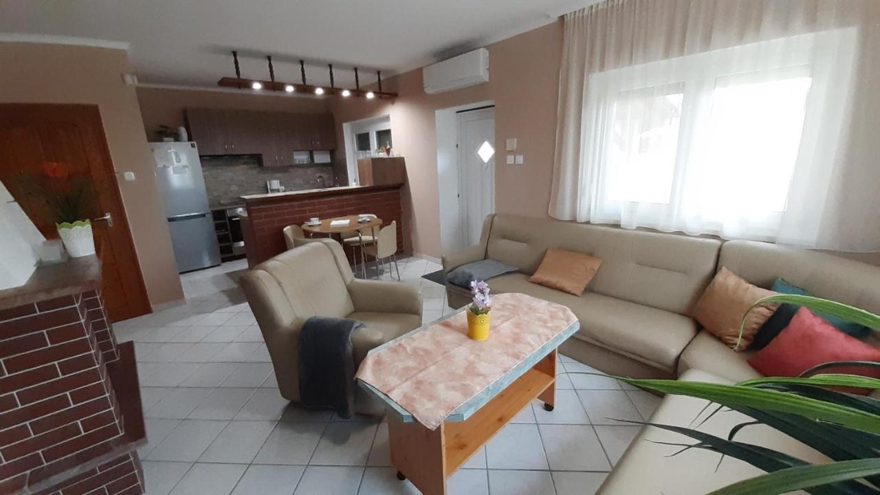 Vizparti Nyaralo Villa Fonyód Buitenkant foto